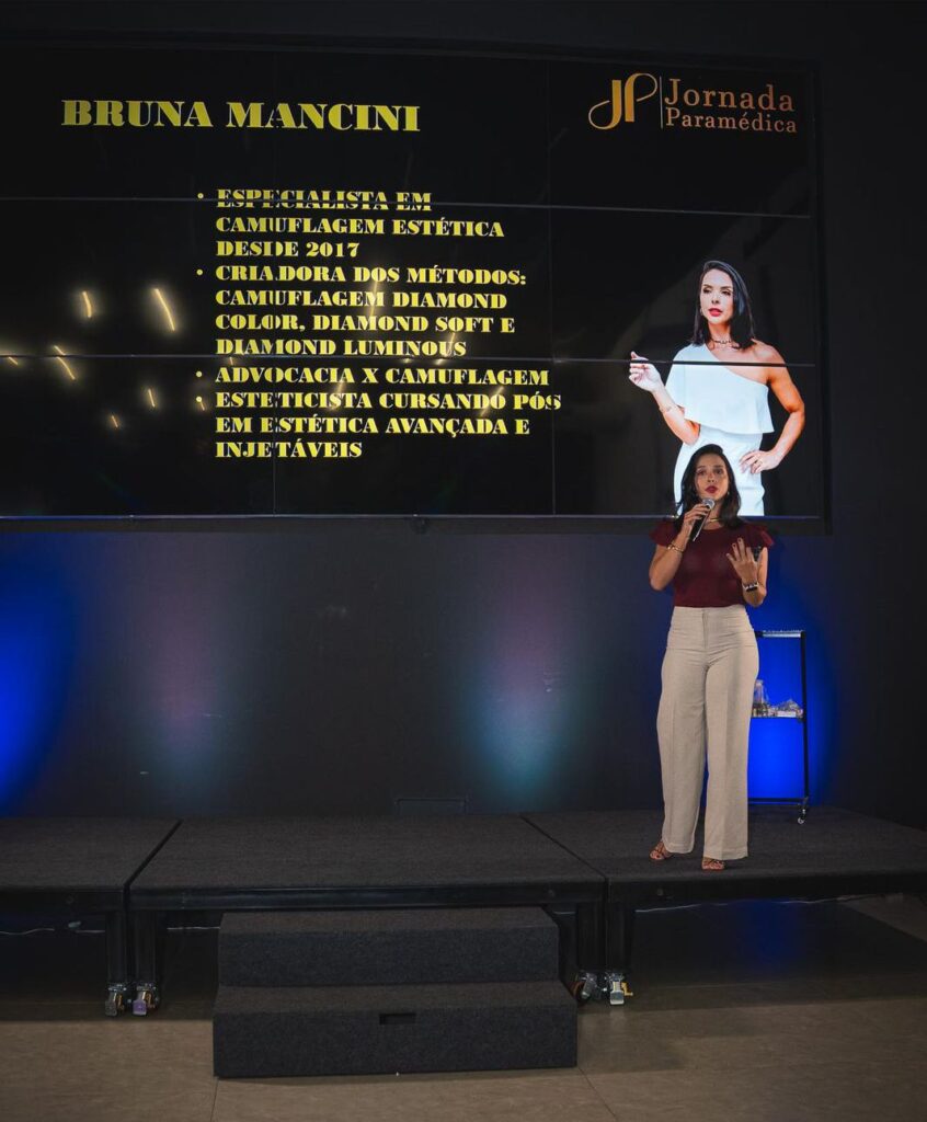 Bruna Mancini Camuflagem de Estrias e Cicatrizes Cambuí Campinas Sp